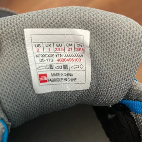 The North Face kids hiking shoe tennis shoe size 2 - Picture 7 of 7